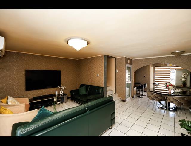 3 BEDROOM TOWNHOUSE FOR SALE IN MUSGRAVE